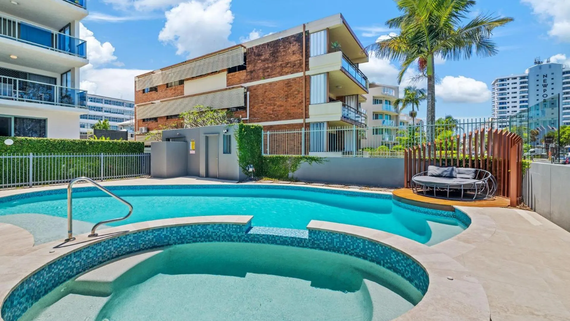 4 Bedroom Apartment In Amazing Riverdance, In The Heart Of מולולאבה אוסטרליה