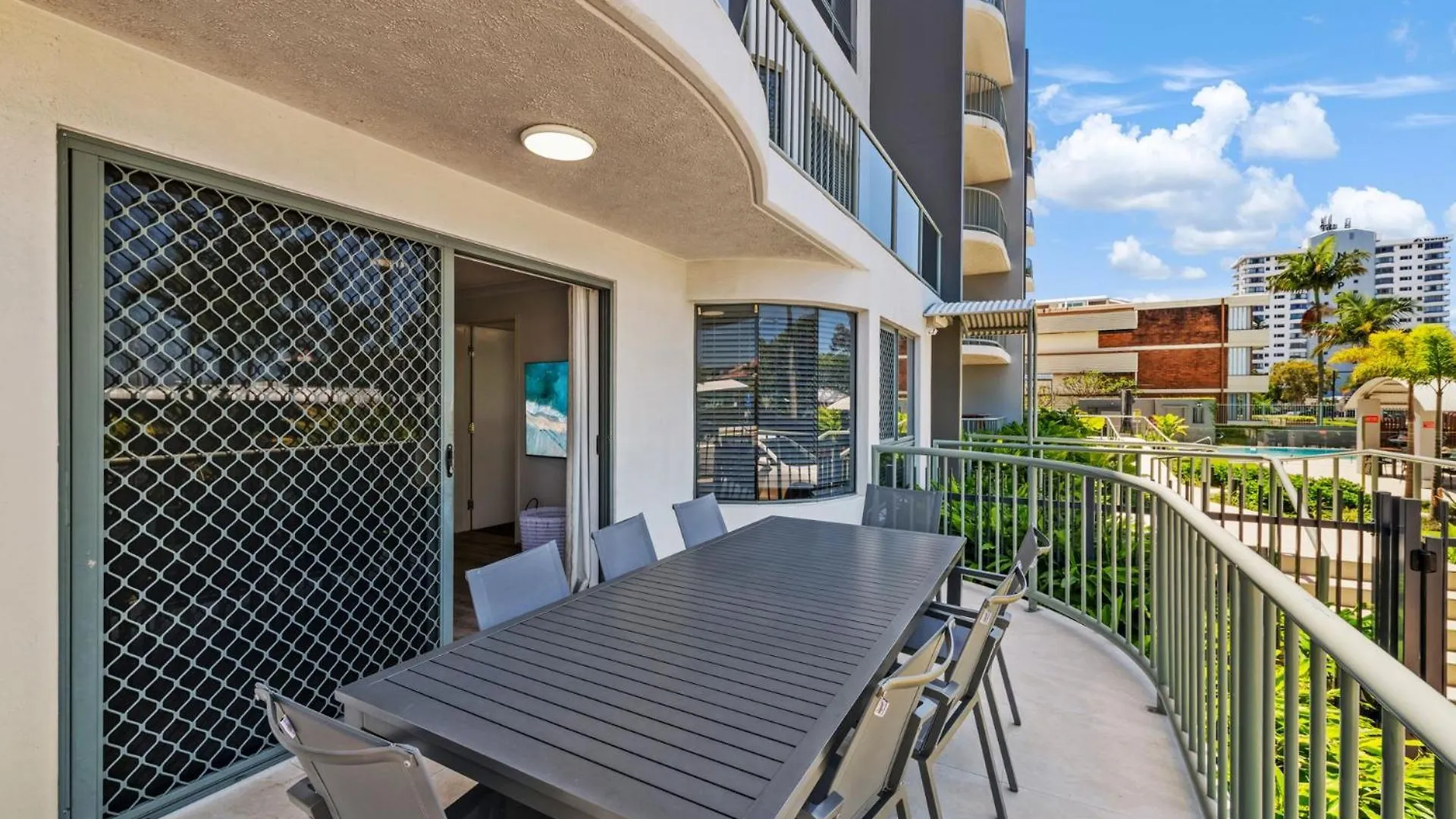 4 Bedroom Apartment In Amazing Riverdance, In The Heart Of מולולאבה